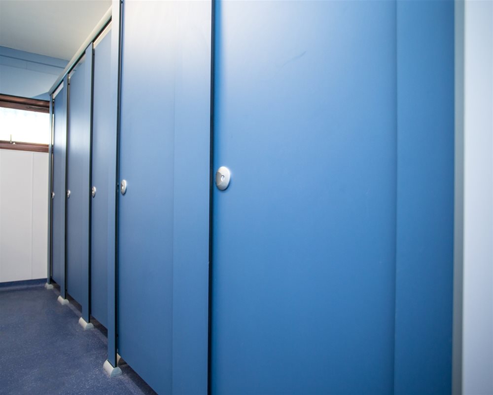 Quadro Toilet Cubicle in 'Air Force Blue'