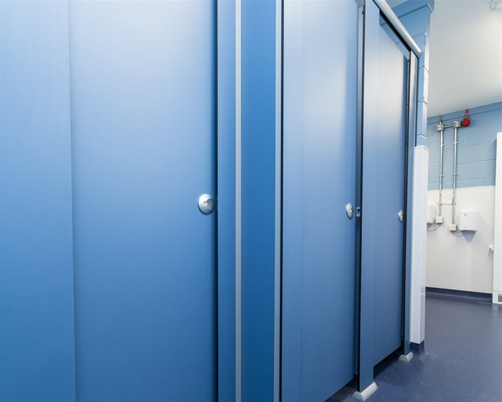 Quadro Toilet Cubicle in 'Air Force Blue'